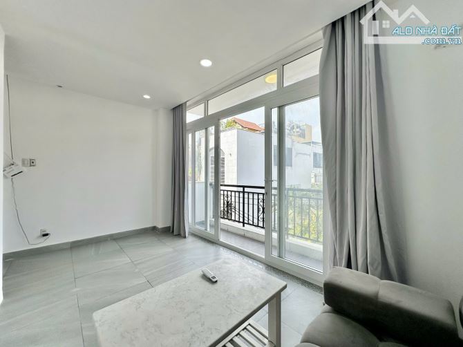 Bán Nhà CHDV; Hẻm Xe  Tải Lê Văn Sỹ, P10, Phú Nhuận DT: 5x29 NH CN: 143m2 KC: Hầm 8 Tầng