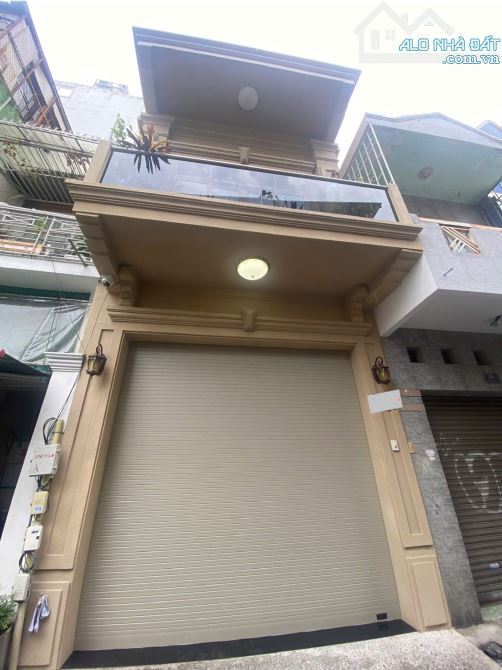 Bán Gấp Nhà MT Huyền Quang – 4x16m, 3 Tầng, 3PN Lớn, Full Nội Thất – 18 Tỷ
