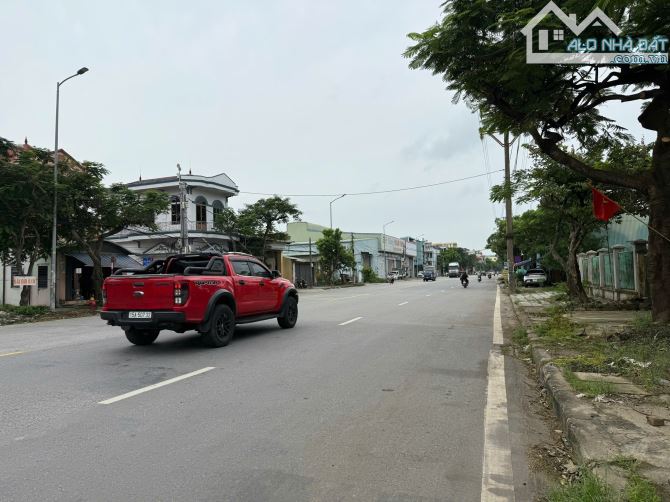 Ms Linh-Siêu đẹp 2 lô liền nhau 200m2 mặt đường 5 cũ Hùng Vương, Hồng Bàng