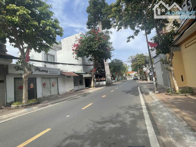 BÁN ĐẤT 2 MẶT TIỀN TẶNG NHÀ CẤP 4 NGANG 5,8 ĐƯỜNG TRẦN HUY LIỆU, PHƯỜNG 7 VŨNG TÀU