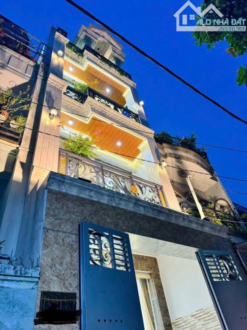 Đi nước ngoài định cư bán gấp nhà ở đường Trần Quốc Toản, phường Võ Thị Sáu, quận 3, giá 3