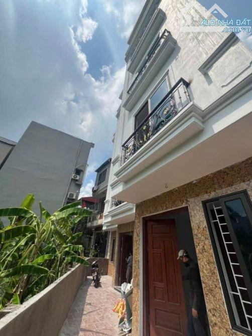 BÁN NHÀ LIÊN MẠC - HAI THOÁNG - 10M RA OTO TRÁNH - 31M2 - 5 TẦNG - 4.9 TỶ