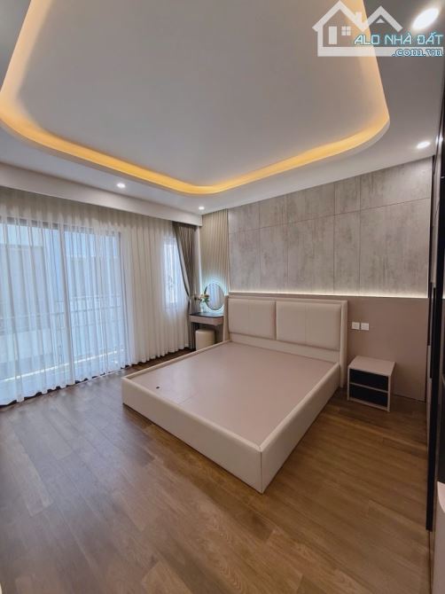 Bán nhà Kim Đồng 44m nhà đẹp ở luôn, phân lô , vỉa hè , oto đỗ, kinh doanh đỉnh