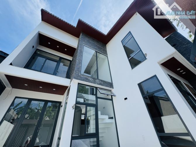 Nhà 2 tầng 4 phòng ngủ cạnh Khu Quy Hoạch Bàu Vá