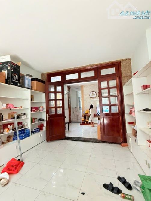 Căn Góc 2 mặt hẻm xe hơi  thoáng   ngay Nguyễn Văn Khối  P9 Gò Vấp  4.3x19m Giá 7.3 tỷ