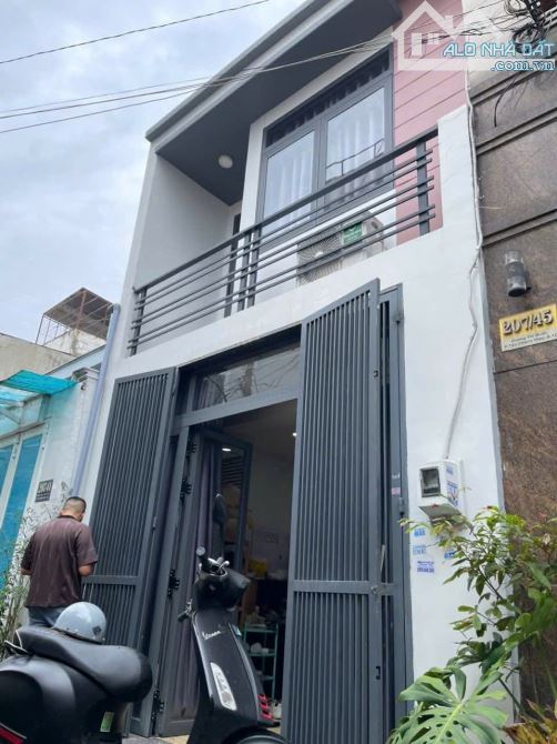 Nhà đẹp đúc kiên cố 1 lầu sổ hồng riêng dương thị mười gần bệnh viện q12
