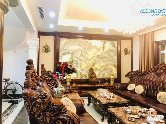 BÁN GẤP NHÀ BIỆT THỰ CẦU GIẤY, ÔTÔ TRÁNH, VỈA HÈ, 5 TẦNG, MT RỘNG, DT 86M2 CHỈ 31 TỶ