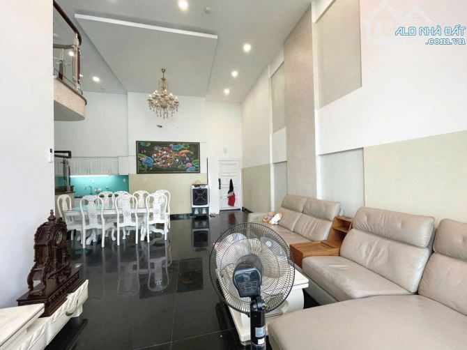 Chính chủ cho thuê Căn lofhouse Full  nội thất Hoàng Anh, 230m2, 4PN, Chỉ 19 Triệu