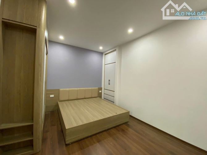 🔥🔥TRÌNH LÀNG SIÊU PHẨM LÊ THANH NGHỊ 28M 5TẦNG 5MT GIÁ 5.8 TỶ - GẦN ĐH BÁCH KHOA - MẶT T