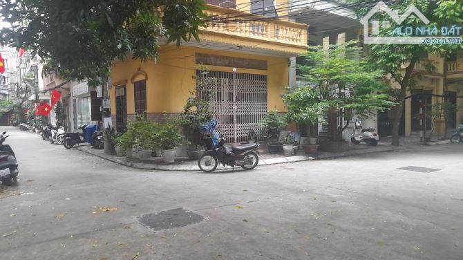 Bán Nhà Xã Đàn P/Lô Ô Tô 182m2-5T MT9m Vỉa Hè LÔ GÓC 2MT 3 THOÁNG 60,5 Tỷ Xã Đàn.