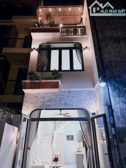 Bán gấp 2 tỷ 890 nhà 29m² đường Trương Quốc Dung, P10, Phú Nhuận. Xây 4 tầng