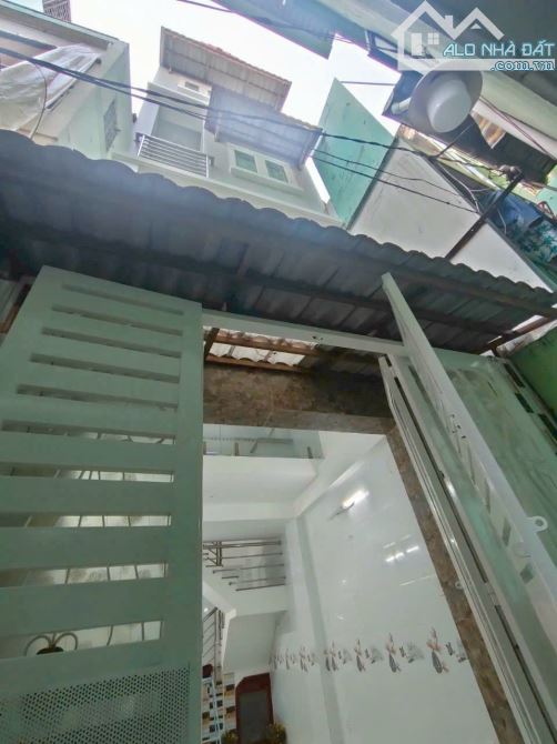 Bán nhà 3 Tầng , Quận 4 , 85m2 DTSD, Mới ở ngay giá 4tỷ Tl