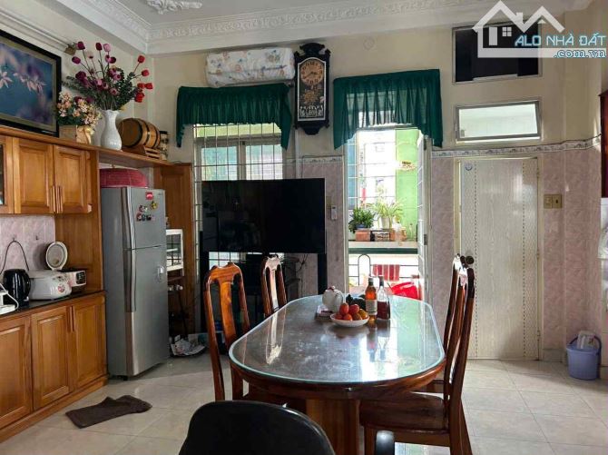 CHÍNH CHỦ GỞI BÁN CĂN NHÀ TÂM HUYẾT NHA TRANG GỖ HƯƠNG XỊN SÒ