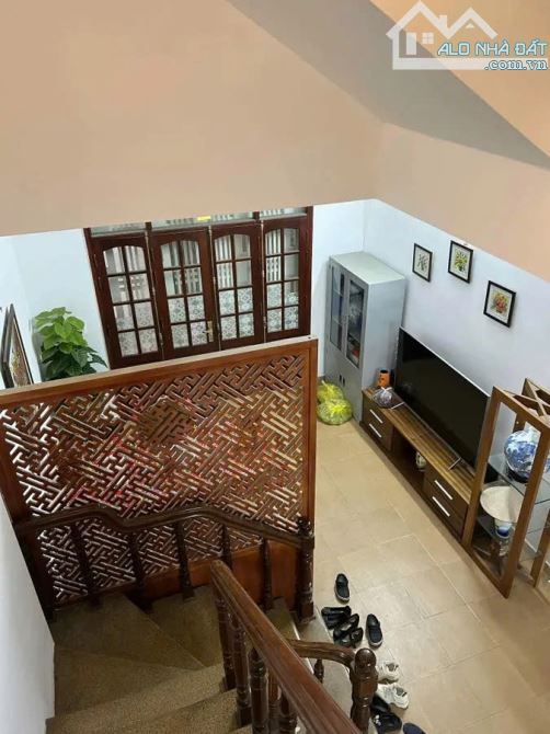 Bán Nhanh siêu phẩm Nguyễn Ngọc Vũ, kinh doanh, 61m, 5 tầng, 4,8m MT, Gía 22,1 tỷ
