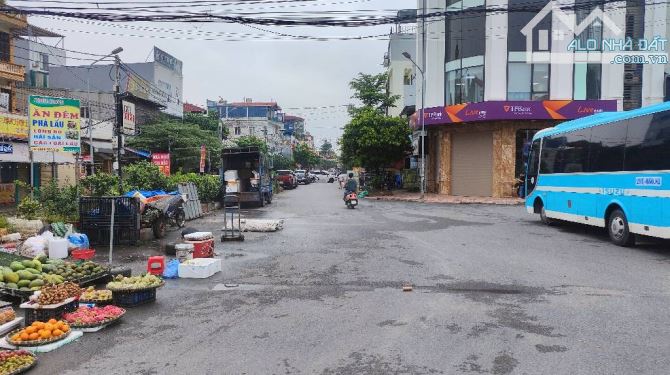 BÁN NHÀ KHU PHÂN LÔ GẦN GA NHỔN , QL32 , DT 56m2 x 2 tầng đường oto tránh đỗ