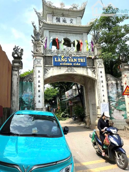 NHÀ MỚI BẮC TỪ LIÊM-ÔTÔ 7 CHỖ ĐỖ CỬA-5M Ô TÔ TRÁNH-GẦN QUẬN UỶ VÀ NHIỀU TRƯỜNG ĐẠI HỌC