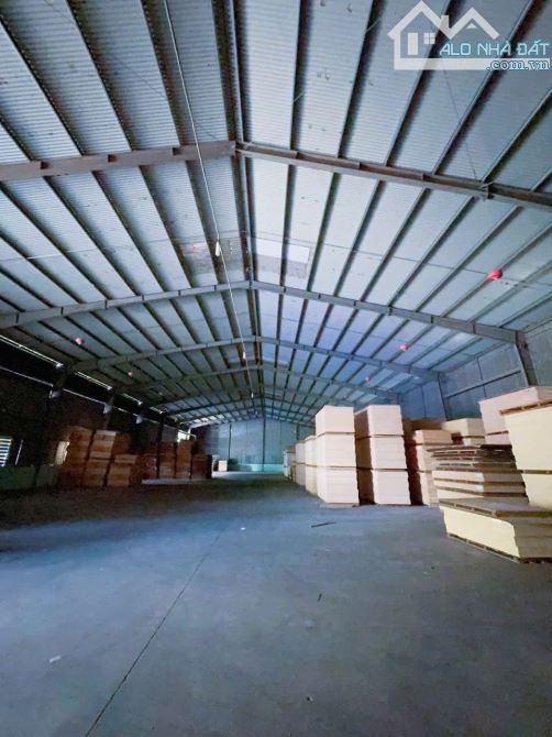 X077 Bán xưởng khuôn viên sân bãi gần 7000m2 Gần ngã 4 Võ Nguyên Giáp -Đường Tân Cảng IDC