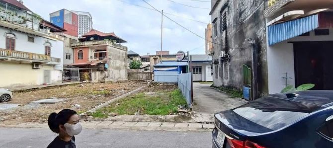 BÁN NHANH LÔ ĐẤT ĐẸP DT 130M, MT5,5M, 1,2 TỶ