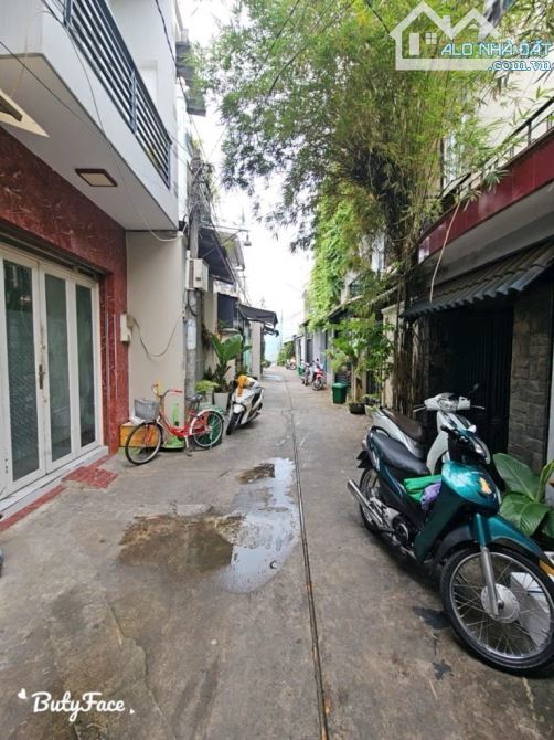 BÁN NHÀ 2 TẦNG - 3X14M - HẺM 4M RỘNG RÃI - SÁT TÂN PHÚ - CHỈ 3.. TỶ