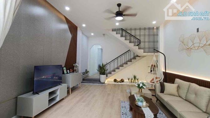 ✨ NHÀ 2 TẦNG MỚI ĐẸP – TRUNG TÂM HẢI CHÂU – TRỤC KINH DOANH HUỲNH TẤN PHÁT × HUY CẬN – 3TY