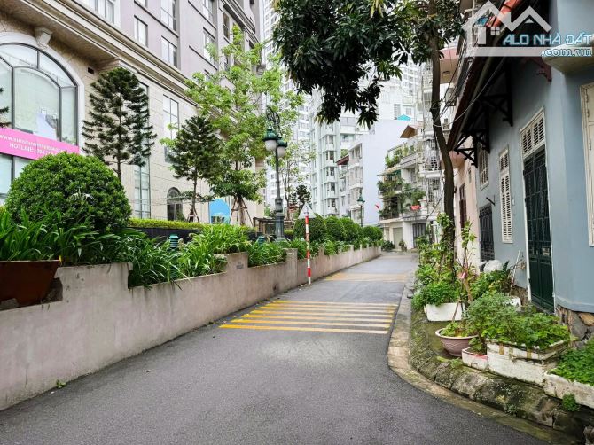 Bán nhà phân lô 13 Lĩnh Nam,85m x 6 tầng giá 23,8 tỷ,vỉa hè 2 bên,ô tô tránh, an sinh đỉnh