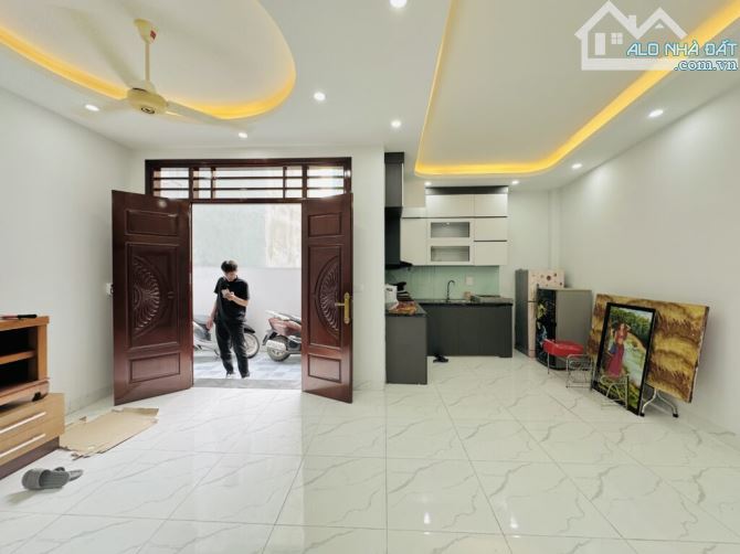 CHO THUÊ NHÀ NGUYÊN CĂN TẠI KHU ĐÔ THỊ VÂN CANH HOÀI ĐỨC 40M * 5T