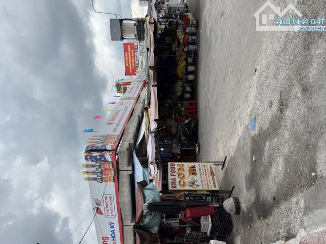 MT KINH DOANH NGAY CHỢ NGUYỄN VĂN TRỖI -  LÊ VĂN SỸ -P.13- Q.3- DT: 4.1*21M – 20 TỶ