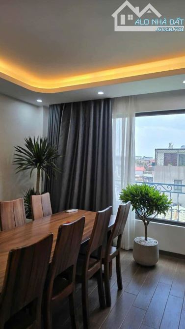 CỰC HIẾM TRUNG TÂM ĐỌI NHÂN BA ĐÌNH 17 TỶ DT 50M MT  5M 7T MẶT NGÕ Ô TÔ TRÁNH KINH DOANH