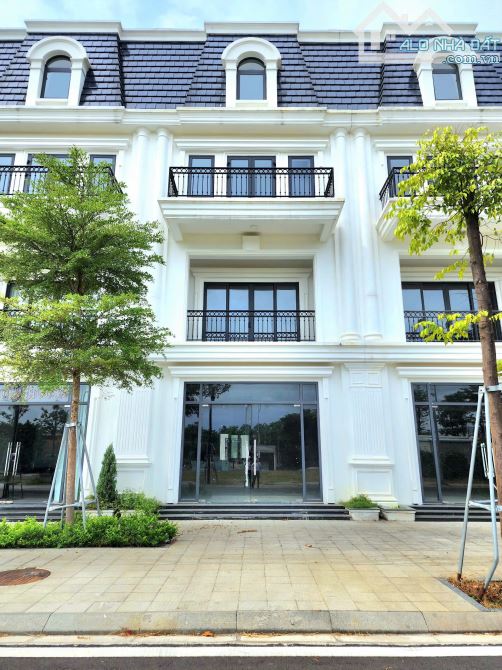 BÁN SHOPHOUSE KINH DOANH - ĐÃ CÓ SỔ HỒNG - KHÔNG NGẬP LỤT TẠI TRUNG TÂM TP HUẾ