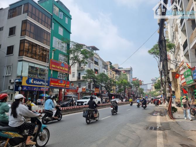 Mặt ngõ ôtô tránh- 60m ra Lạc Long Quân- 90m²- Mt 9m- Gần Hồ Tây- Ở Sướng- Xây Toà Vp đẹp