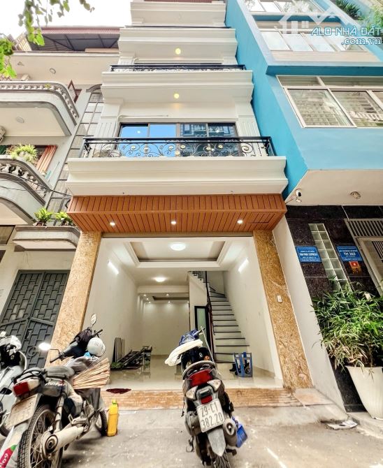 Nhà Đẹp Cổ Nhuế - Ngõ Thông - Gần Mặt Phố - 50m2 - 4 Tầng, 4 Ngủ - Tiện Ích Ngập Tràn