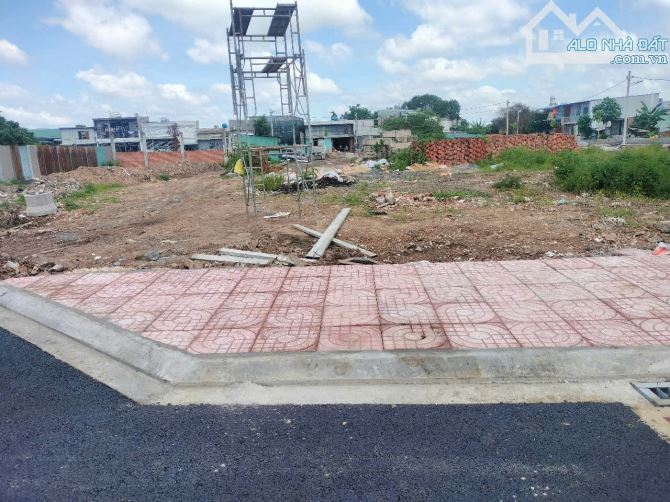 BÁN LÔ GÓC 2 MẶT TIỀN ĐẤT TX25 QUẬN 12 GIÁ F0 ĐƯỜNG 20M