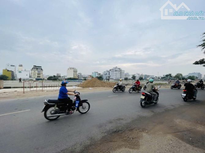 BÁN ĐẤT  VƯỜN LÀI  - 180M2 -  FULL THỔ CƯ  -   AN PHÚ ĐÔNG  -  QUẬN 12.  CHỈ HƠN 10 TỶ
