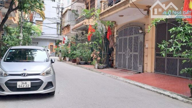 BÁN NHÀ PHỐ KIM NGƯU - Ô TÔ VÀO NHÀ - 38M2/5 TẦNG KHU PHÂN LÔ BÁC SĨ BV 108 - 11,2 TỶ
