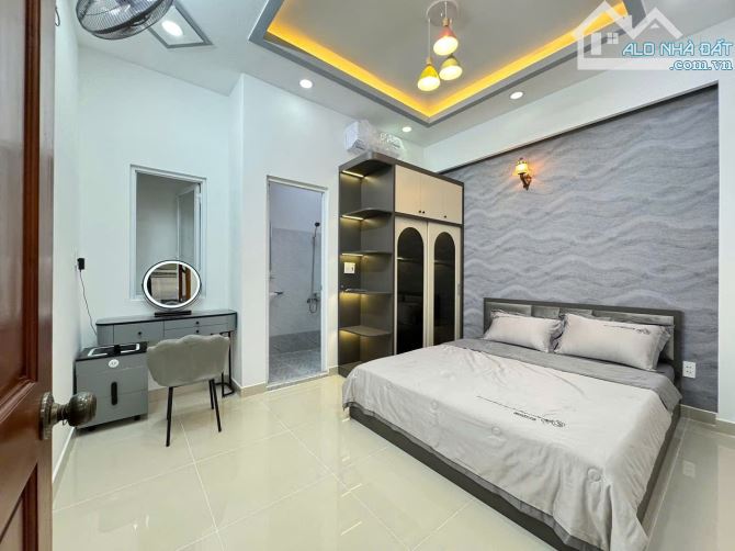 227/3/6 Phạm Văn Chiêu p14 Gò Vấp - 4x13m - 5 tầng - Full Nội thất