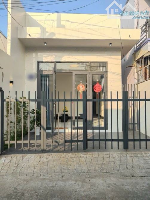 Bán nhà 1 trệt 80m2 giá 805 triệu ở Xuân Thới Sơn sổ hồng riêng