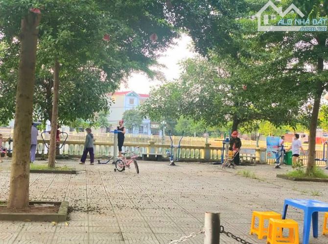 HIẾM-BÁN ĐẤT LÔ GÓC 3 THOÁNG- NAM HỒNG- ĐÔNG ANH- GẦN MÊ LINH PLAZA-KCN THĂNG LONG-HƠN 2TỶ