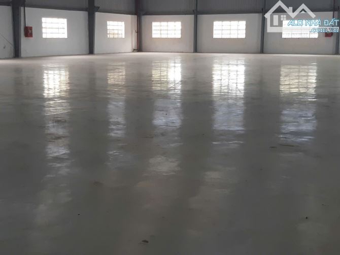 Cho thuê kho xưởng , DT: 1.680m² , Phước Lý, Cần Giuộc giáp Bình Chánh