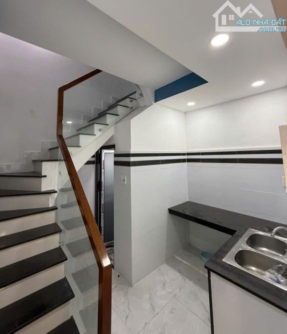 Nhà đẹp quận 7, gần trung tâm quận 7, đại học Tôn Đức Thắng