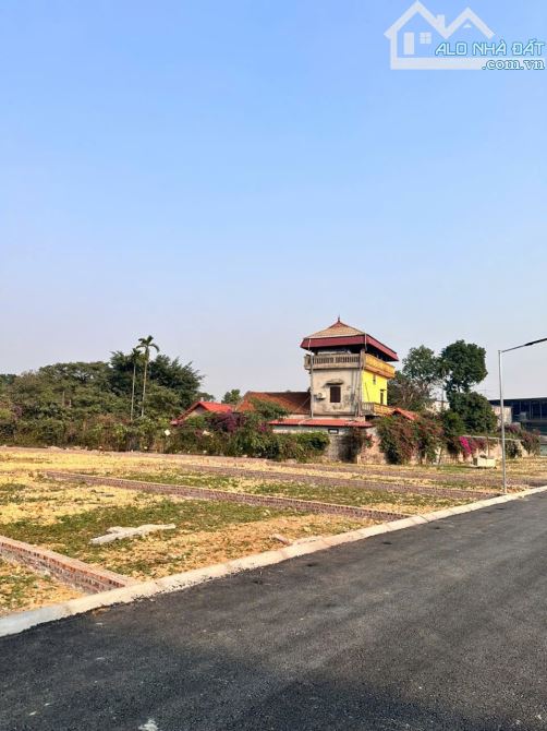 100m full thổ Tuyến 2 ĐL thăng Long Gametro số 5 khu Công Nghệ Cao Hoà Lạc