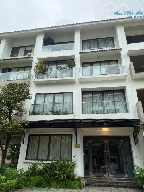⸻  📣📣📣 LIỀN KỀ GELEXIMCO VIP – 96M² 5 TẦNG THANG MÁY – MẶT TIỀN 8M – FULL NỘI THẤT S