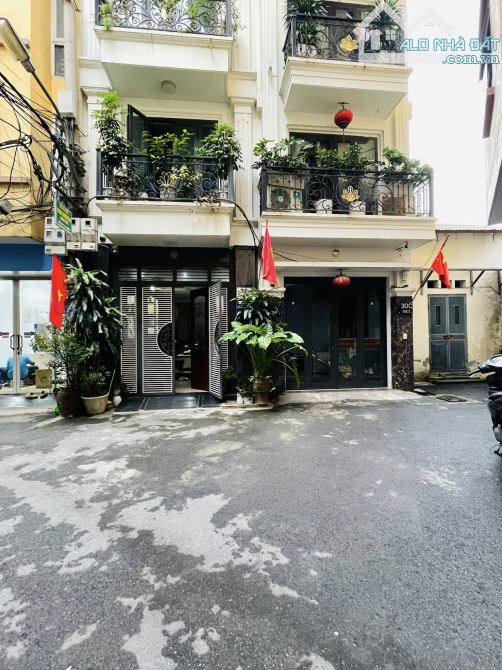 Nhanh tay thì còn Hoàng Văn Thái 43m2,14.7 Tỷ. Mt 3,6m