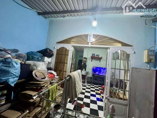 Bán gấp nhà cứu chủ, 62m2, ngang 5m, hẻm ô tô, gần Lê Văn Việt