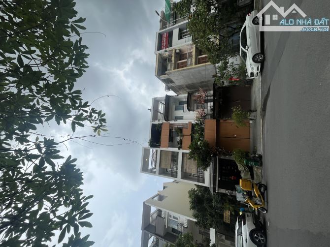 Bán Nhà mặt tiền Bùi Tá Hán góc Cao Đức Lân hầm 4 tầng chỉ tầm 20 tỷ