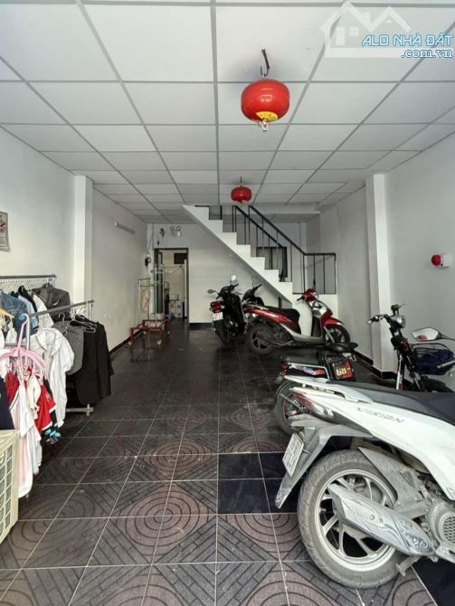 🏠Âu Cơ Phú Trung Tân Phú. DT 4,4 x 16, 5 tầng. Giá 8,2 tỷ TL.  + Kết cấu: 1 trệt, 1 lửng,