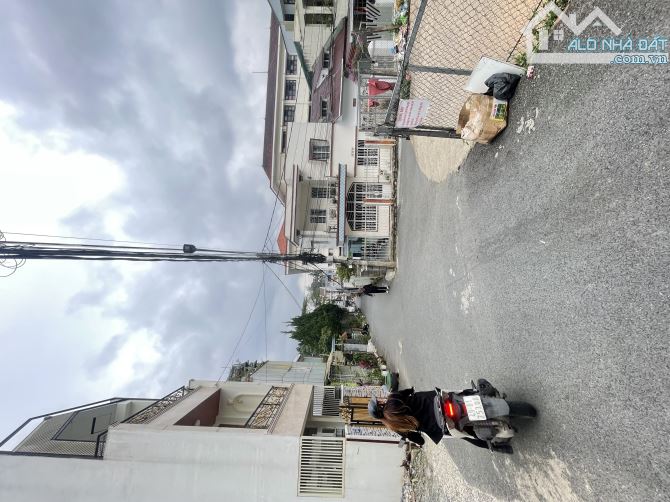 Bán đất đẹp - đất liên kế mà ngang lên đến 6.45m, ngay trung tâm phường 2, đl