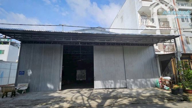 Cho thuê kho 360m² trong KDC 586, Q. Cái Răng, TP. Cần Thơ, giá thuê 17 triệu/ tháng.