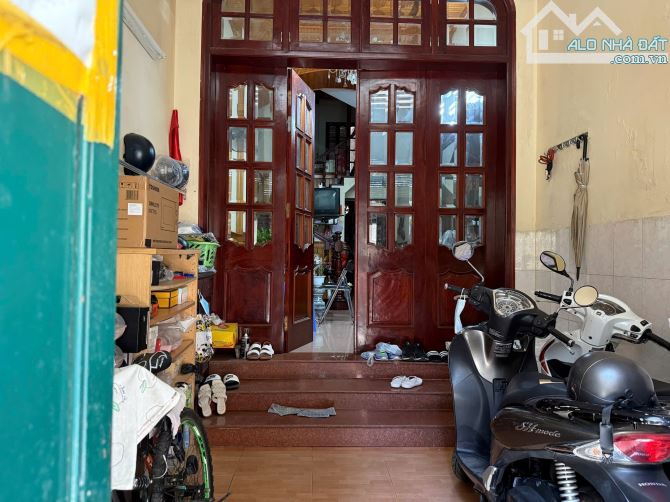 Bán nhà ngõ 523 Minh Khai, 48m2x5 tầng, ngõ ô tô, giá 12,8 tỷ