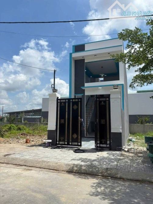 Chỉ cần 1,48 tỷ sở hửu nhà mới 100%- ngang 4 x dài 15,9- 1 trệt 1 lửng- Đức Hoà- LA-