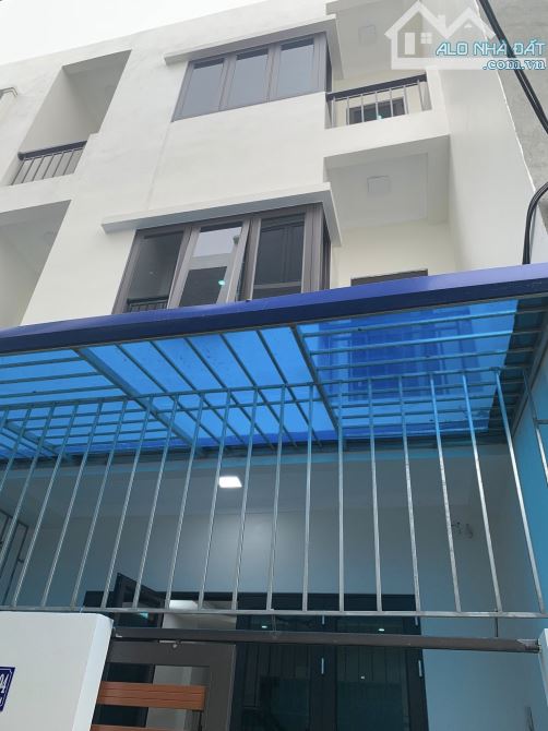 BÁN NHÀ ĐẸP 2.25 TỶ 3 TẦNG 51M2 ( HƯỚNG ĐÔNG ) NGÕ ĐƯỜNG KÊNH